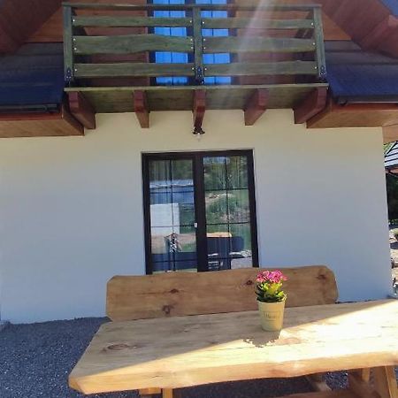 Brama Gor Villa Gorki Male  ภายนอก รูปภาพ